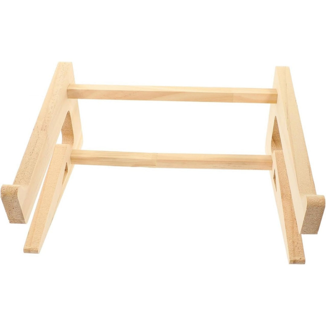 Klares Laptopstaender aus Holz fuer Zuhause